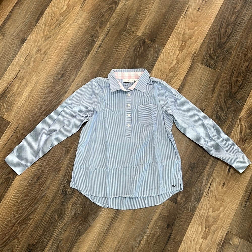 Vineyard Vines Girls White Oxford striped blue/white Popover
Button up sz 14